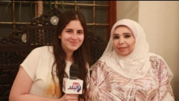 الفنانة مديحة حمدي  مع أوركيد سامي 