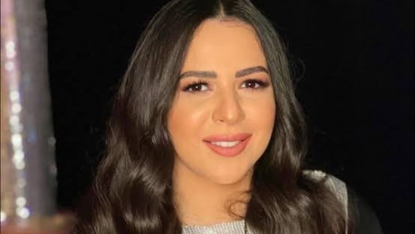 الفنانة إيمي سمير غانم 