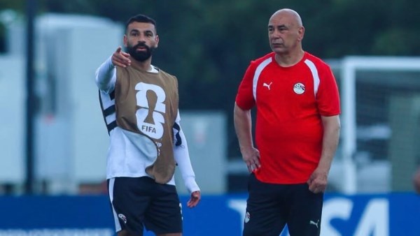العميد والملك.. الاتحاد المصري ينشر صورة لصلاح وحسن ويؤكد: طموحنا ملوش حدود