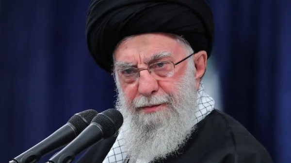 علي خامنئي 