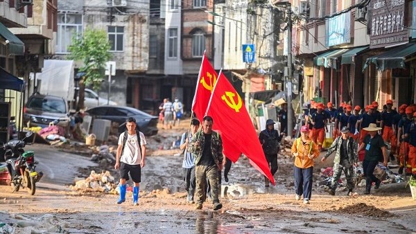 الإعصار "دولفين"
