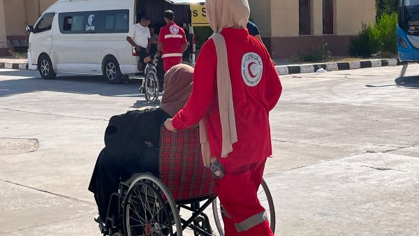 الهلال الأحمر 