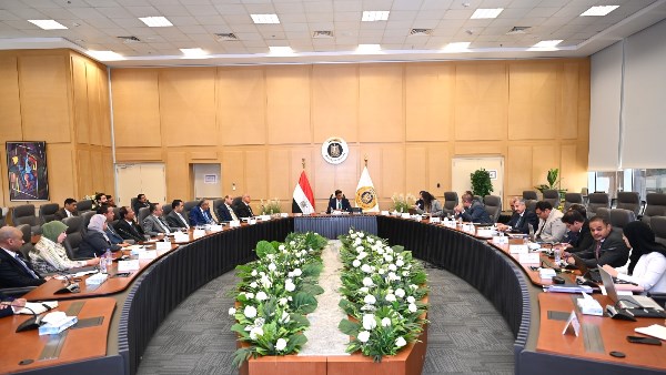 وزير الصناعة
