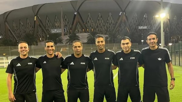 طاقم تحكيم مصري