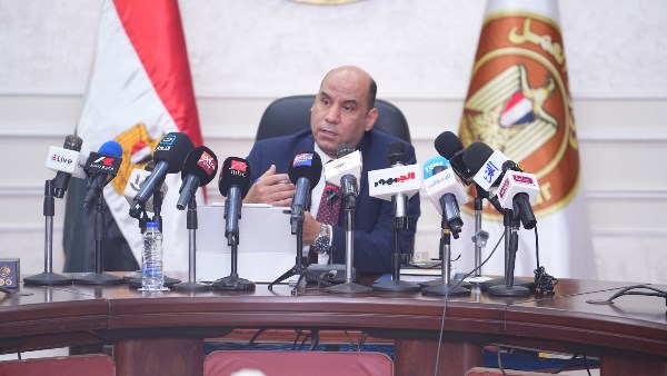 وزير العمل 