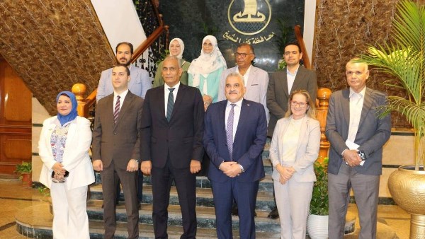 مراسم تسليم عربات نقل وحفظ أسماك حديثة