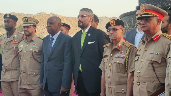 السفير الليبي وقائد القوات البرية يفتتحان النصب التذكاري للجيش الليبي بمصر السفير الليبي وقائد القوات البرية يفتتحان النصب التذكاري للجيش الليبي بمصر