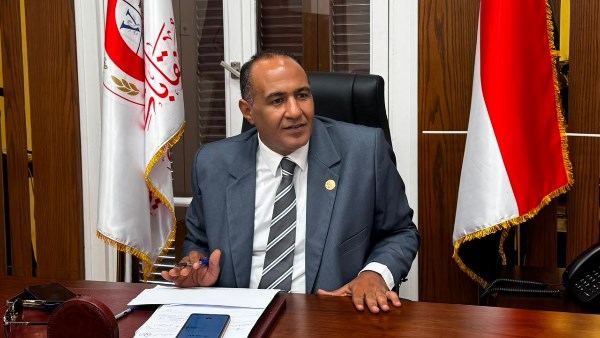 الدكتور أبو بكر القاضي أمين عام نقابة الأطباء