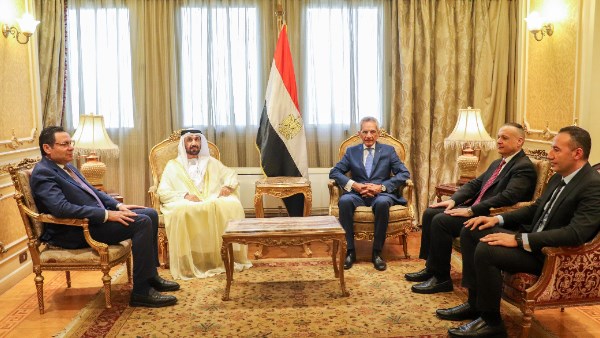 لقاء رئيس البرلمان العربي ووزير المجالس النيابية المصري 