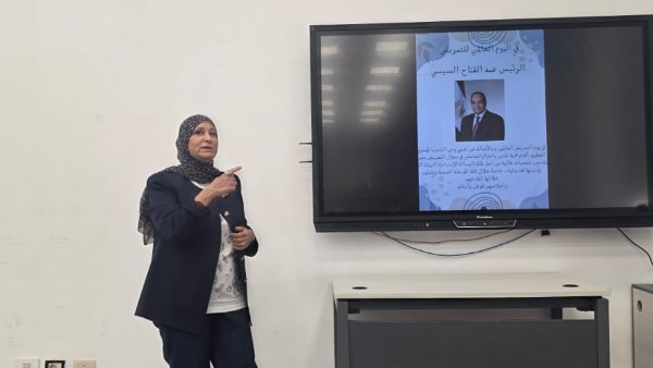 كوثر محمود نقيب التمريض 