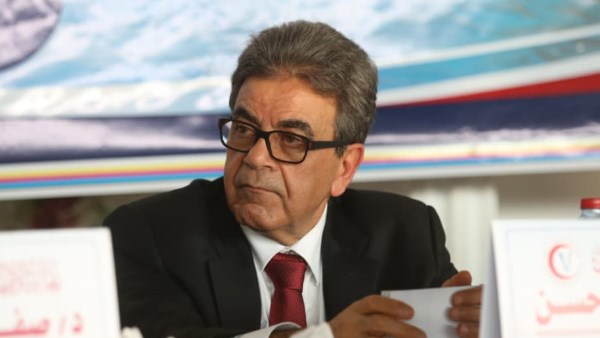 مجدي حسن النقيب العام للأطباء البيطريين