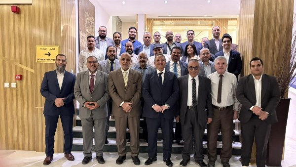 عبد الغني يلتقي المهندسين المصريين العاملين بالسعودي
