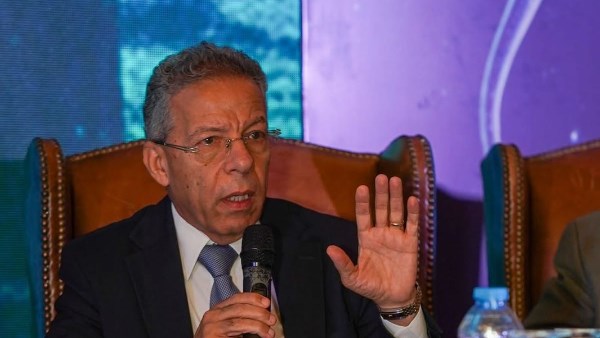 أسامة عبدالحي نقيب الأطباء 