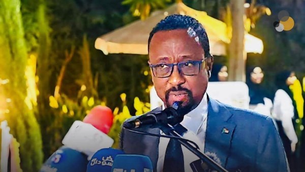 وزير الثقافة والإعلام والآثار والسياحة السوداني خالد الإعيسر
