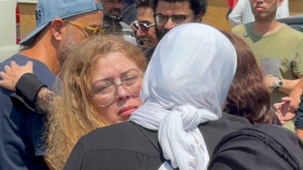 ايتن امين 