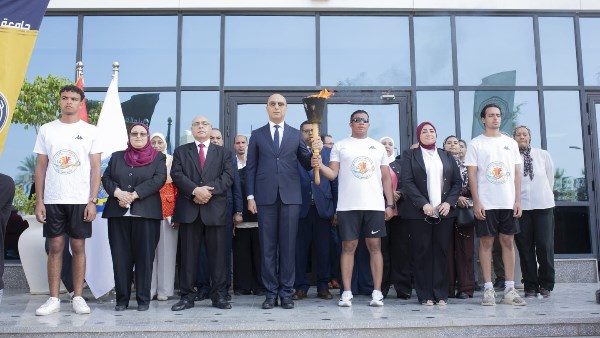 جامعة دمنهور تستقبل شعلة "أسبوع شباب الجامعات والمعاهد العليا الـ 14"