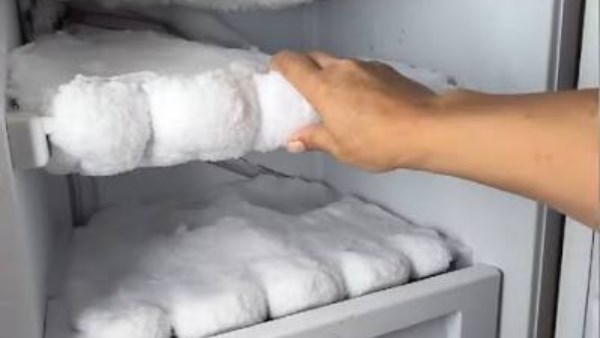 الفريزر بيعمل تلج كتير؟ أسباب لا علاقة لها بكمية الطعام 