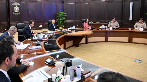 مدبولي يستعرض مقترح مشروعي المدينتين الطبيتين المتكاملتين بالعاصمة الجديدة و العلمين