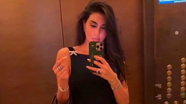 ياسمين صبرى تجمع بين الاناقة و الجمال بهذه الاطلالة