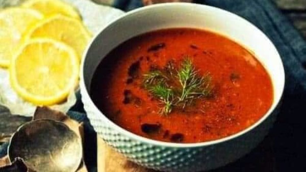 طريقة عمل شوربة الطماطم الاسبانية.