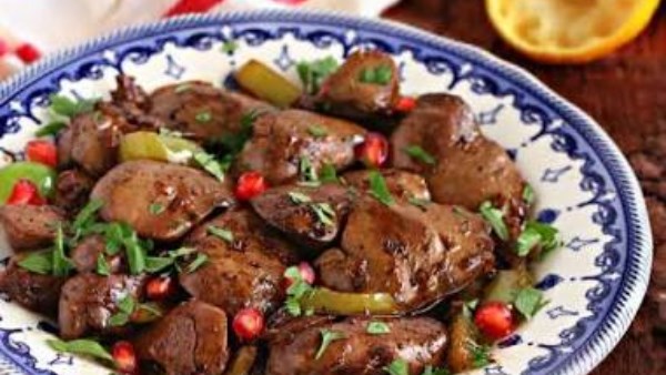 طريقة عمل كبدة الدجاج بدبس الرمان..