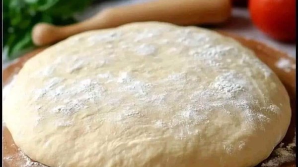 طريقة عجينة البيتزا الإيطالي