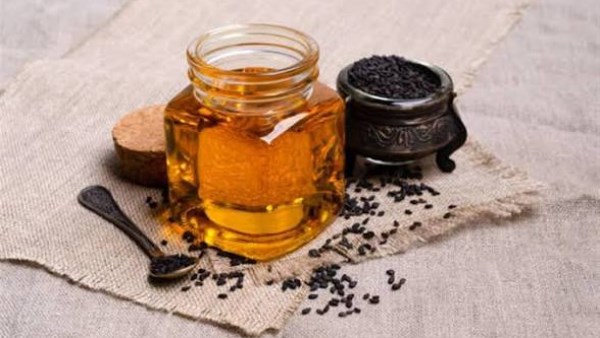 ما فوائد حبة البركة مع العسل قبل النوم؟