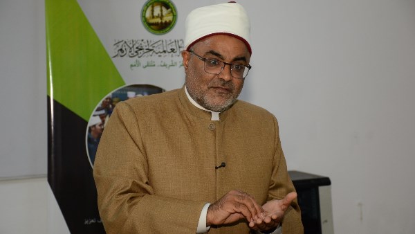 الدكتور أيمن الحجار