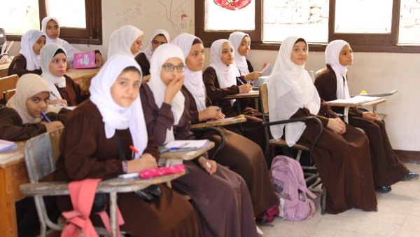 طالبات المعاهد الأزهرية