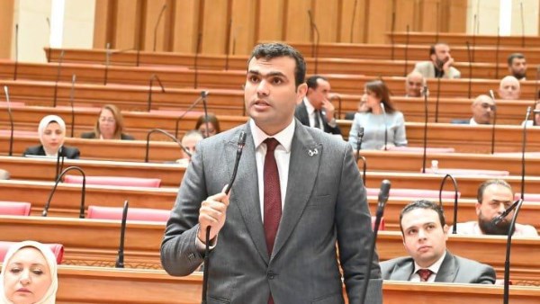 «سيولة مقابل الذهب» تحت القبة.. هريدي يسأل: تجارة أم تمويل خارج الرقابة؟