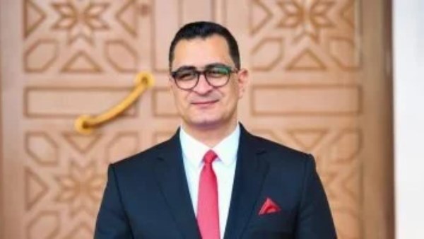 النائب محمود طاهر
