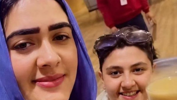 سيدة المطار