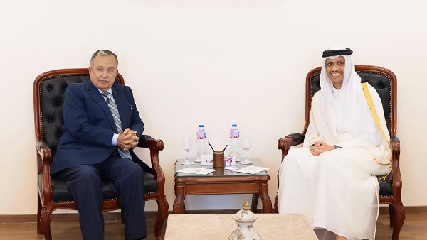 نبيل فهمي الأمين العام لجامعة الدول العربية  ورئيس مجلس الوزراء ووزير الخارجية بدولة قطر