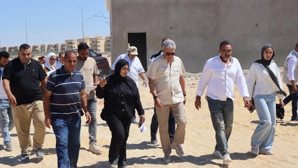 وزير السياحة والآثار 