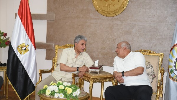  وزير السياحة والآثار، ومحافظ مطروح