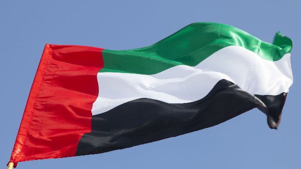 الإمارات 