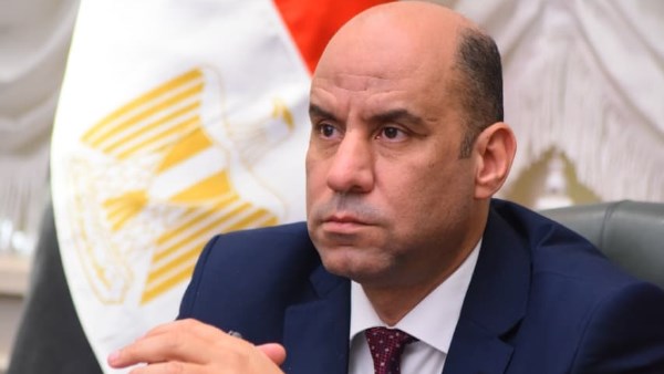 وزير العمل 