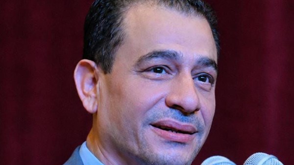  الفنان هشام عطوة
