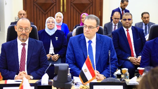 جانب من الحدث 