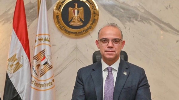 الدكتور محمد فريد وزير الاستثمار والتجارة الخارجية 