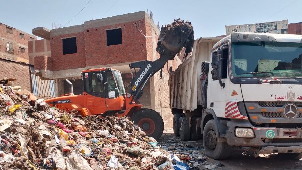 رفع مخلفات الرتش وتحسين مستوى النظافة بالجيزة