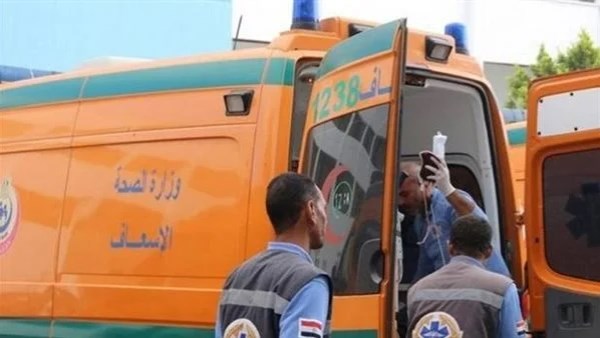 نقل المصابين للمستشفى 