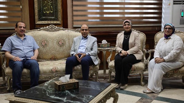 محافظ المنيا ونائب وزير الصحة 