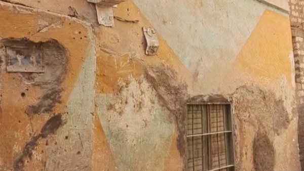 اعادة بناء منزل ايل للسقوط بسمالوط 