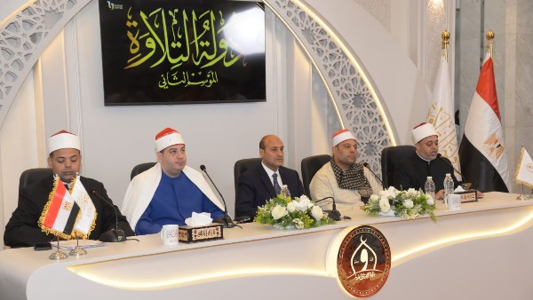 محافظ أسيوط يشهد انطلاق الموسم الثاني من مسابقة "دولة التلاوة" بمسجد البقلي بحي غرب بمشاركة 1400 متسابق من 4 محافظات