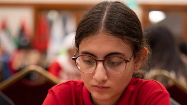 محافظ أسيوط: جوى رومانى تحصد فضية وبرونزية بطولة العرب للشطرنج تحت 18 عامًا بمشاركة 17 دولة محافظ أسيوط: جوى رومانى تحصد فضية وبرونزية بطولة العرب للشطرنج تحت 18 عامًا بمشاركة 17 دولة