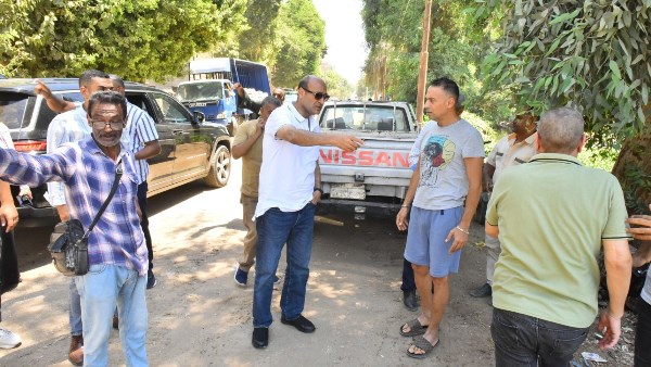 محافظ أسيوط يتفقد عدد من القرى