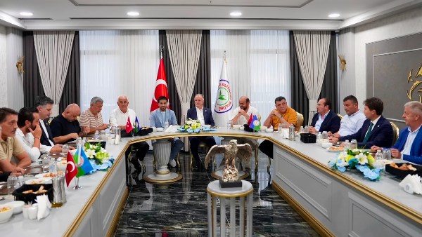 بيراميدز