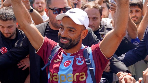 بعد محمد صلاح ونونيز.. طرابزون سبور يستهدف ضم نجم الأرجنتين بعد محمد صلاح ونونيز.. طرابزون سبور يستهدف ضم نجم الأرجنتين