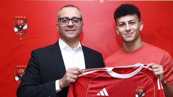 على محمود لاعب الاهلى